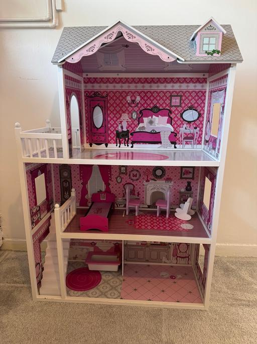 Buy & Sell North London Finsbury Park - North London - Photos for Isabelle's Wooden Doll House