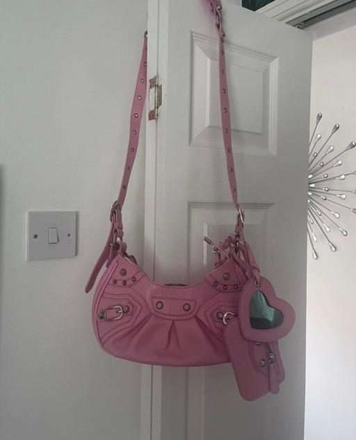 Buy & Sell West Derby Liverpool - Photos for BAGS