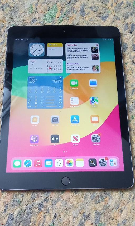 Buy & Sell South East London Maze Hill - South East London - Photos for Apple iPad 6 gen 32GB Wifi