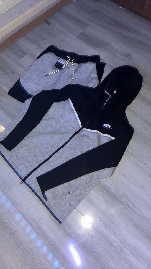 Buy & Sell Birmingham Birmingham - Photos for Nike Tech Fleece Grey & Black (Old Season)