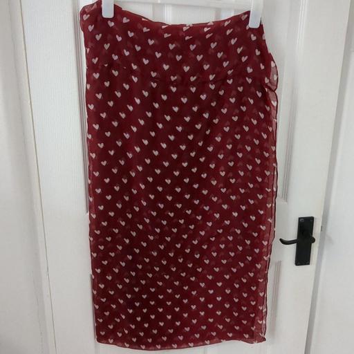 Buy & Sell Welling Bexley - Photos for Internacionale Burgundy Hearts Snood BNWT