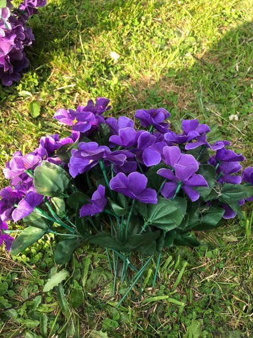 Buy & Sell Stow Heath Wolverhampton - Photos for Artificial flowers