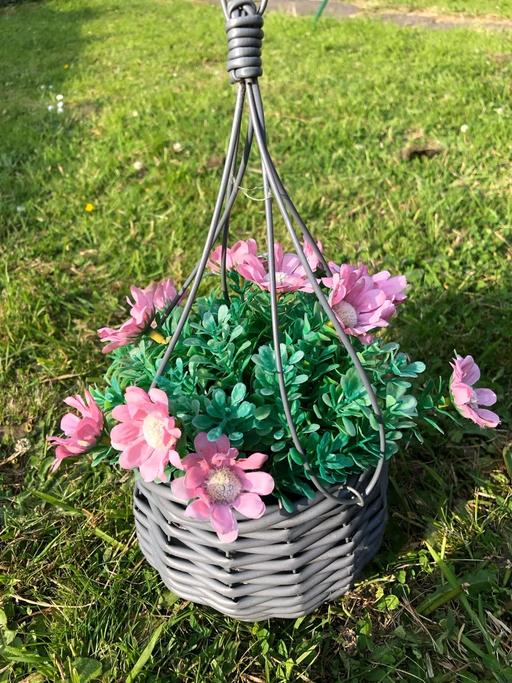 Buy & Sell Bilston Wolverhampton - Photos for Artificial hanging basket
