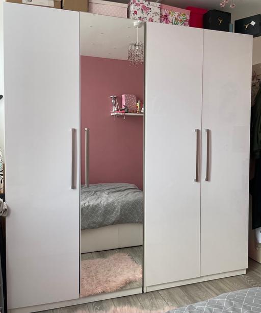 Buy & Sell Cubitt Town East London - Photos for White Wardrobe