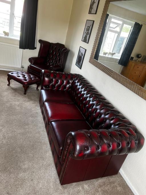 Buy & Sell Preston Preston - Photos for Oxblood chesterfield set
