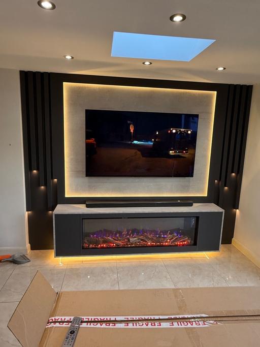 Buy & Sell - Photos for Media walls