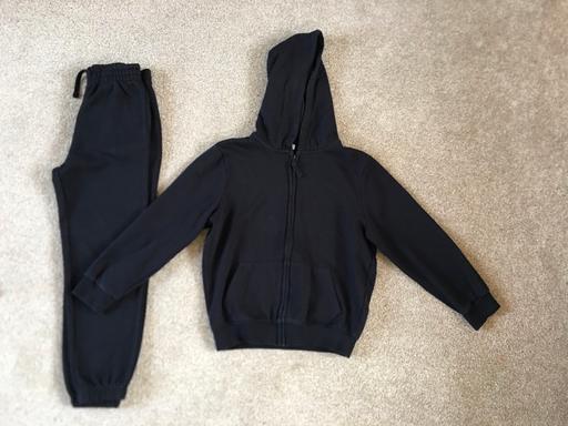 Buy & Sell Kings Heath Birmingham - Photos for Black tracksuit 8 years