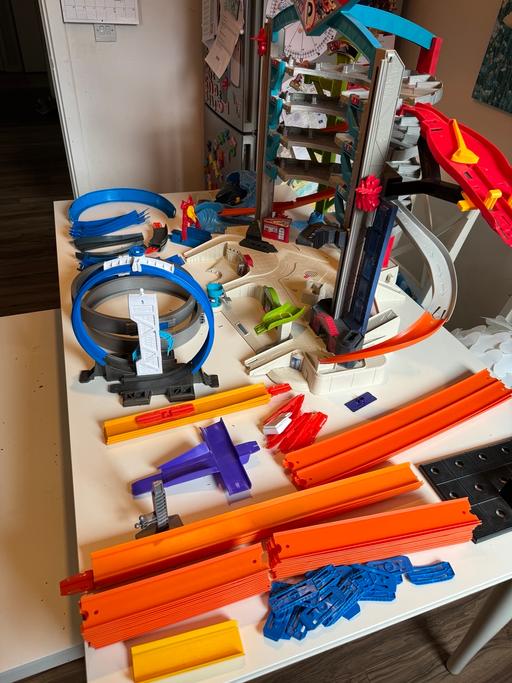 Buy & Sell Tottenham Green North London - Photos for Hot Wheels Garage, Loop and Speedtrack