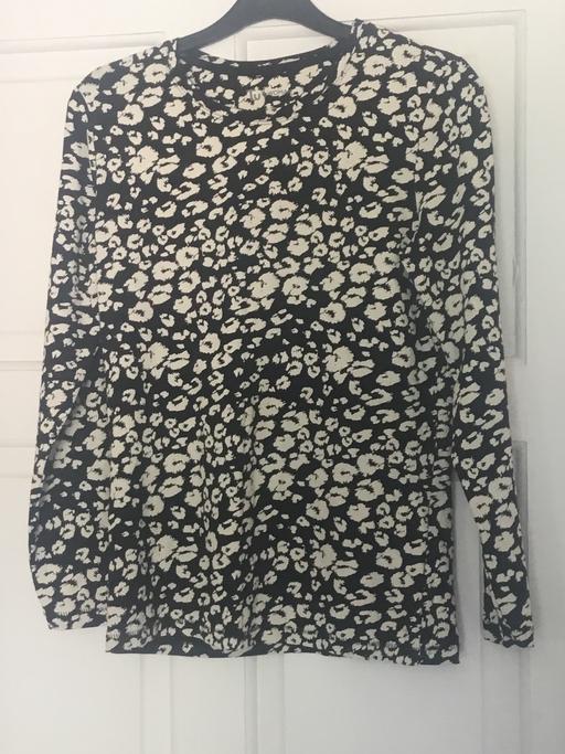 Buy & Sell Willenhall Walsall - Photos for TU Long sleeve top . Stretchy size 12
