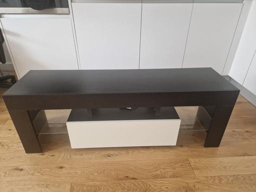 Buy & Sell Ladywood Birmingham - Photos for Vida designs Luna Led TV Unit black and white