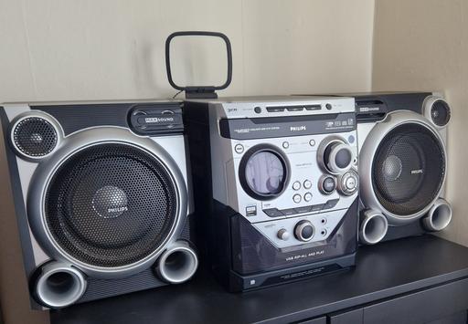 Buy & Sell West Midlands Walsall - Photos for Stereo 3cd changer,tuner,karaoke.
