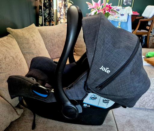 Buy & Sell Chelmsley Wood Solihull - Photos for Joie carseat with ISOFIX base.