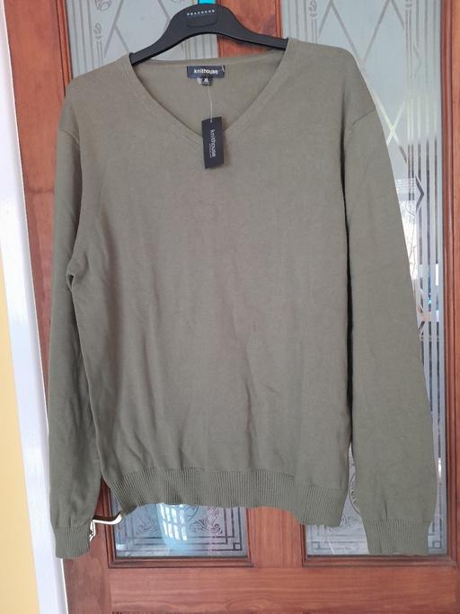 Buy & Sell Telford Telford and Wrekin - Photos for NEW MENS V NECK JUMPER