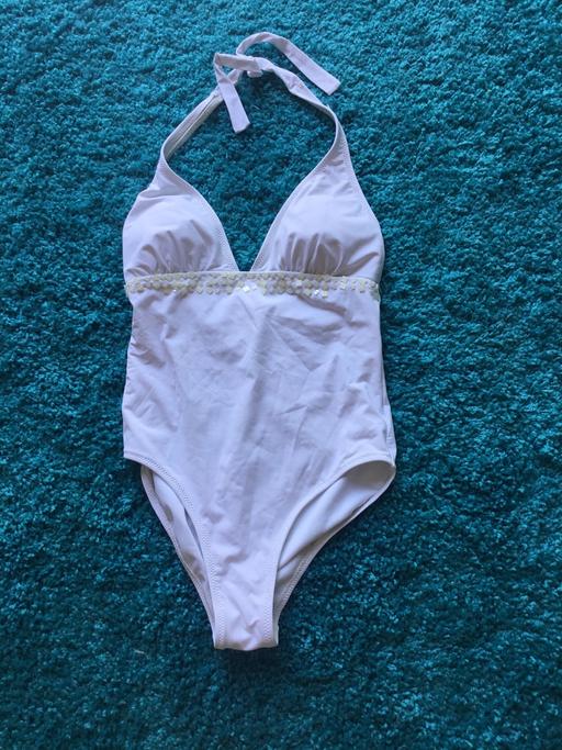 Buy & Sell Bentley Walsall - Photos for White stretchy swimsuit 12