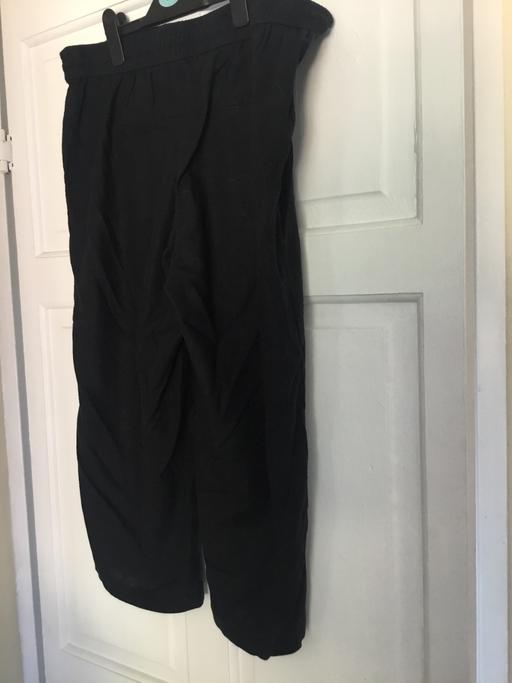 Buy & Sell Bentley Walsall - Photos for Black wide leg 3/4 cotton trousers 14