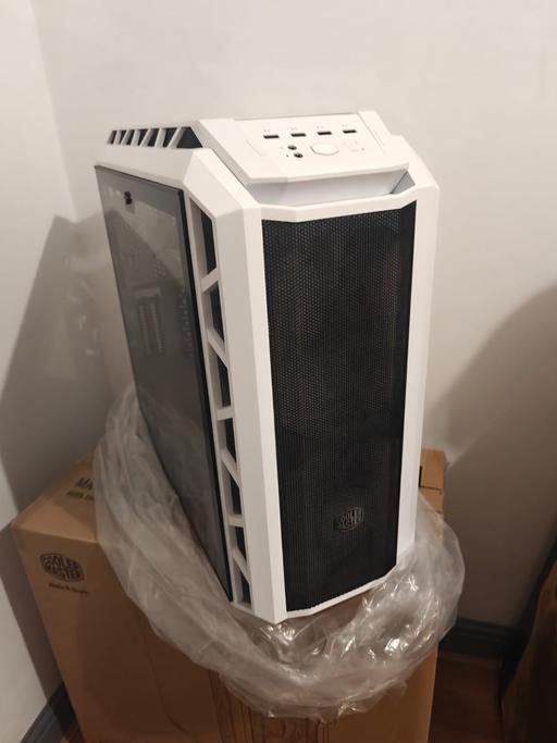 Buy & Sell Ditherington Shropshire - Photos for CoolerMaster MASTERCASE H500p Mesh White