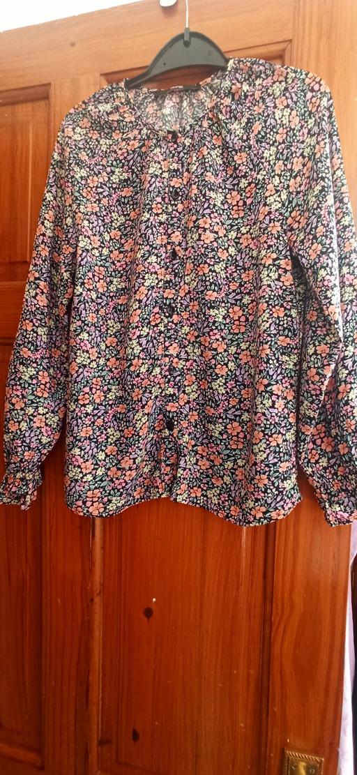 Buy & Sell Smethwick Sandwell - Photos for flowery blouse