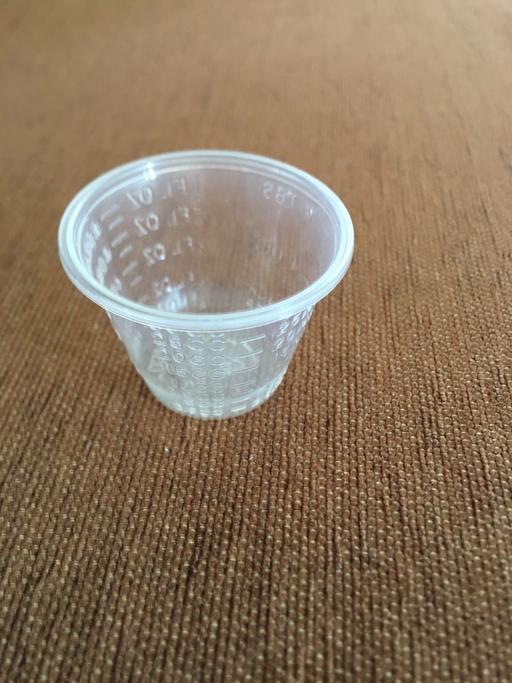 Buy & Sell Kings Heath Birmingham - Photos for 98 x Clear medicine cups