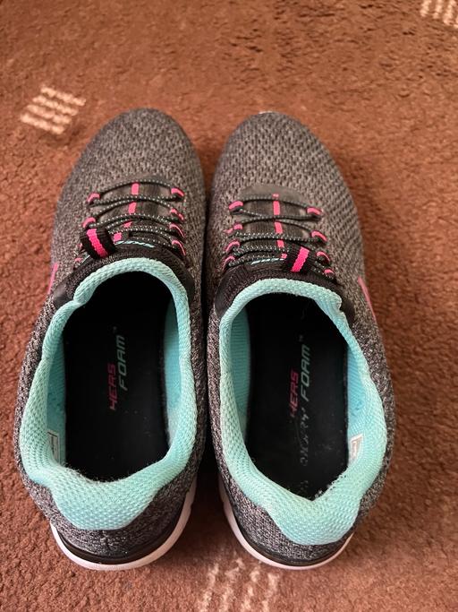 Buy & Sell East India East London - Photos for Skechers lifestyle trainers for ladies