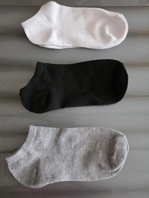 Buy & Sell Blackpool Town Centre Blackpool - Photos for Assorted trainer socks x 3 size 4-7 NEW