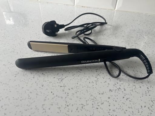 Buy & Sell Woodsetton Dudley - Photos for Remington straighteners