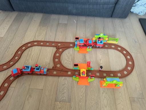 Buy & Sell Earlsfield South West London - Photos for Toy train set (Double)