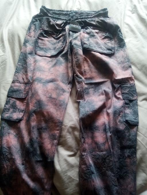 Buy & Sell Essington Wolverhampton - Photos for BNWT Boohoo Man Tie dye Combats. Size L.