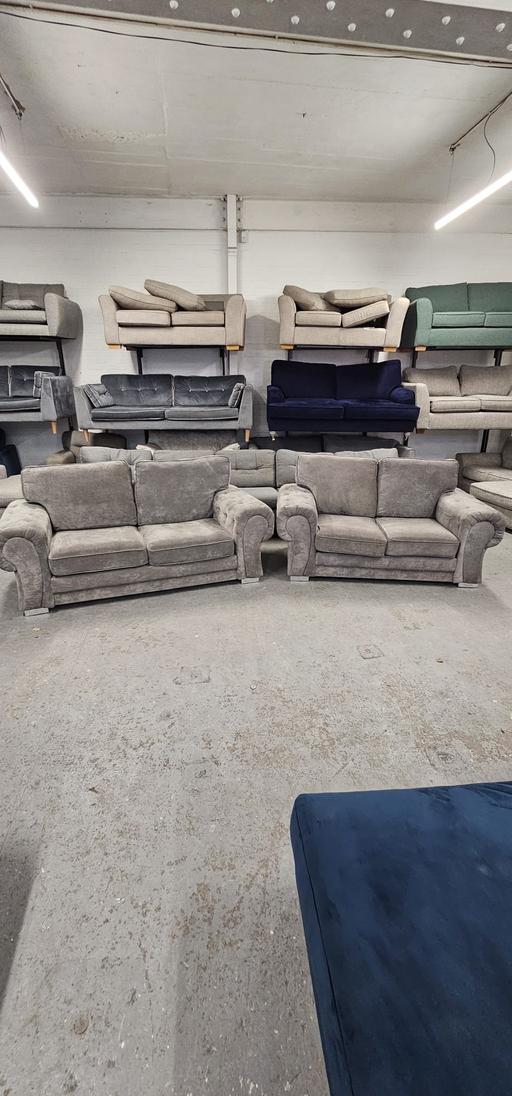 Buy & Sell Birmingham City Centre Birmingham - Photos for Grey Verona Style 2 + 3 Seaters