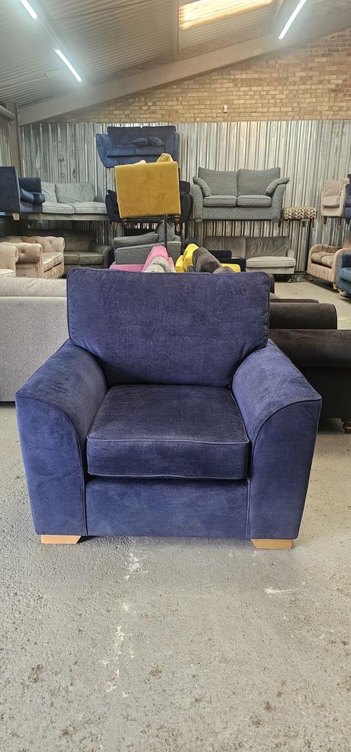 Buy & Sell Town Centre Telford and Wrekin - Photos for Navy Chenille ‘Stamford’ High-Back Armchair
