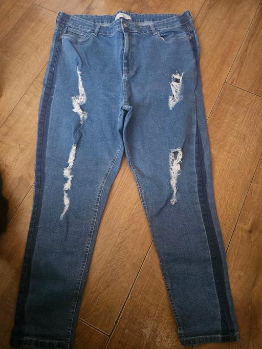 Buy & Sell Holly Hall Dudley - Photos for YOURS RIPPED JEANS SZ 24
