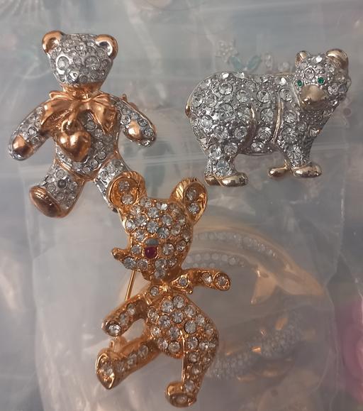 Buy & Sell Thatto Heath Saint Helens - Photos for Gold plated gemstone bear brooches