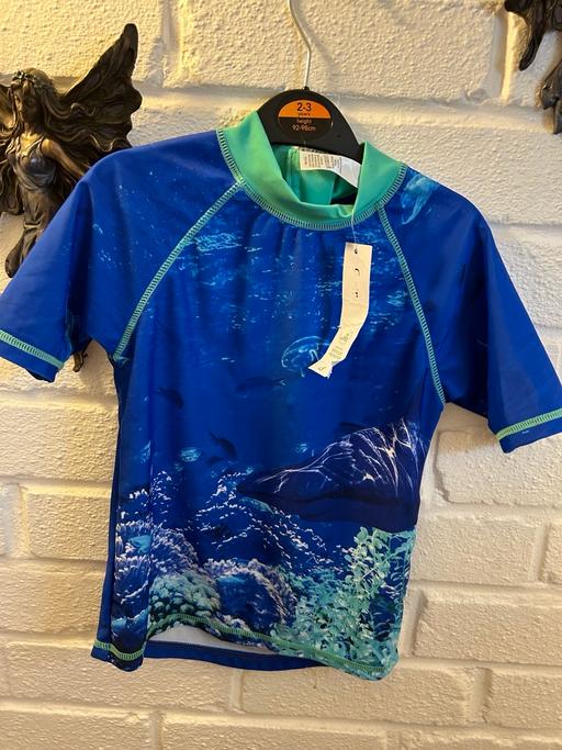 Buy & Sell West Midlands Birmingham - Photos for 🌸NEW SUN PROTECTION SHIRT FOR AGE 4-5yrs