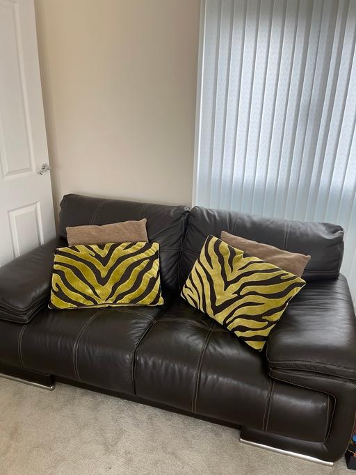 Buy & Sell Lymedale Business Park Newcastle-under-Lyme - Photos for 2 seater real leather sofa in dark brown
