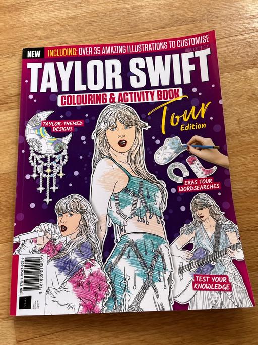 Buy & Sell Ettingshall Park Wolverhampton - Photos for TAYLOR SWIFT ACTIVITY BOOK