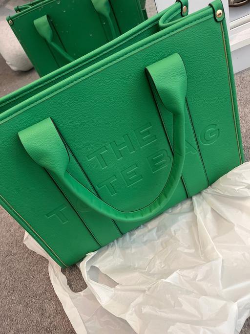 Buy & Sell Kidbrooke South East London - Photos for The tote bag green medium sized bag