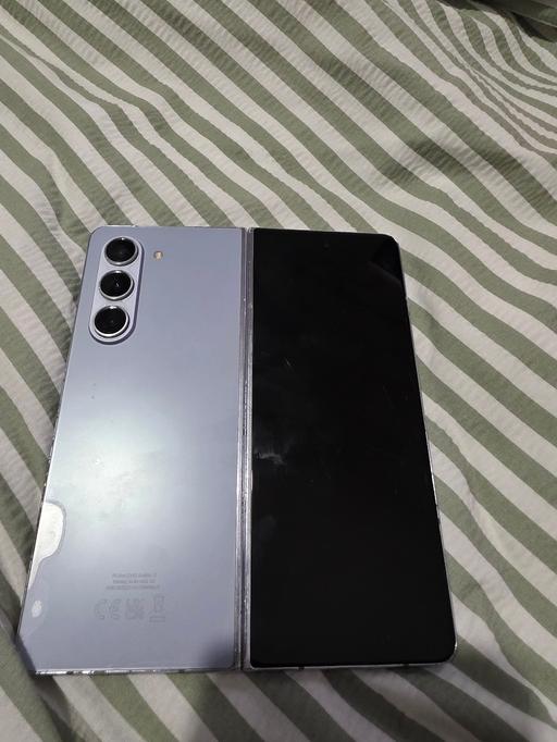 Buy & Sell Kent Canterbury - Photos for Samsung Fold 5 (open to offers)