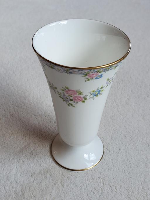 Buy & Sell Southfleet Dartford - Photos for Vintage Coalport Bone China Floral Vase