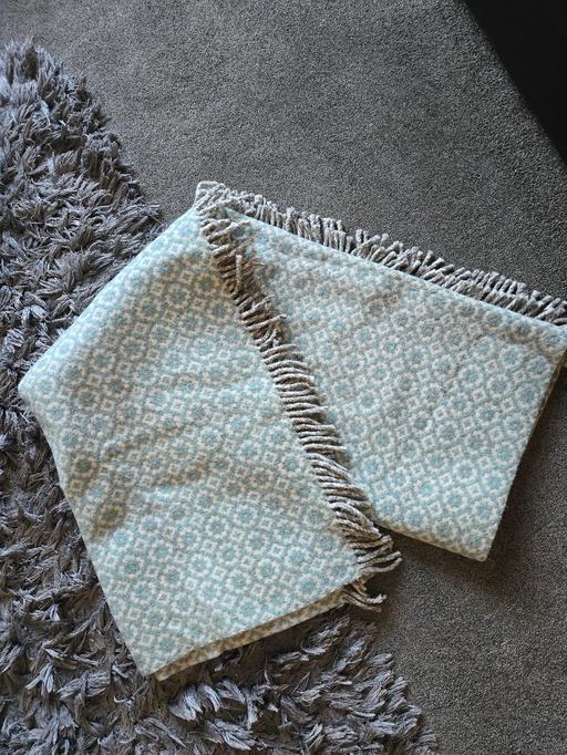 Buy & Sell Oldbury Sandwell - Photos for TREFRIW WOOLEN MILLS THROW