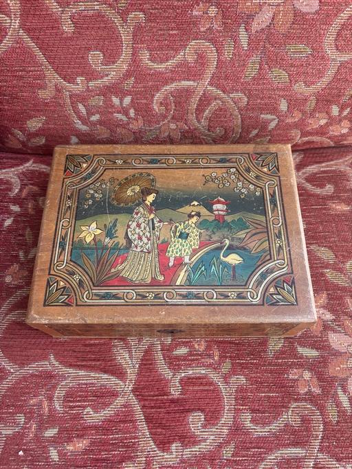 Buy & Sell Kidbrooke South East London - Photos for Vintage Japanese scean hand painted wood
