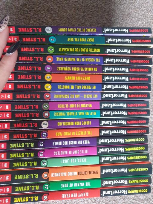 Buy & Sell Longton Stoke-on-Trent - Photos for Lots of Goosebumps books