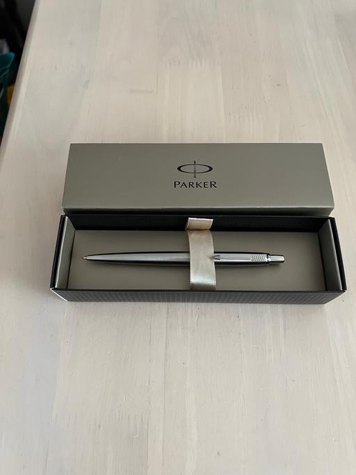 Buy & Sell Surbiton Kingston upon Thames - Photos for Brand new silver Parker pen