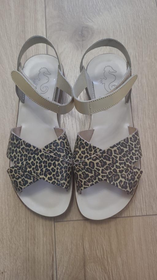 Buy & Sell Dagenham Barking and Dagenham - Photos for Ladies