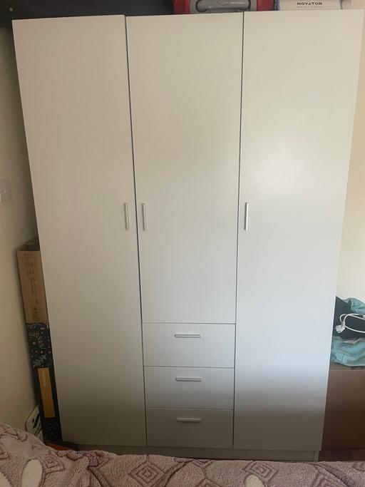 Buy & Sell Anerley South East London - Photos for Wooden Wardrobe White