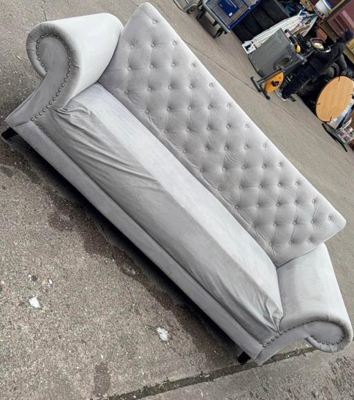 Buy & Sell Quinton Birmingham - Photos for 3 Seater Chesterfield Style Sofa