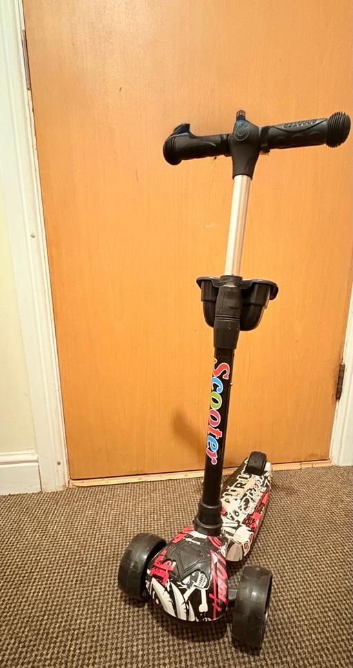 Buy & Sell Platt Bridge Wigan - Photos for Kids Scooter with music and Colour Wheels