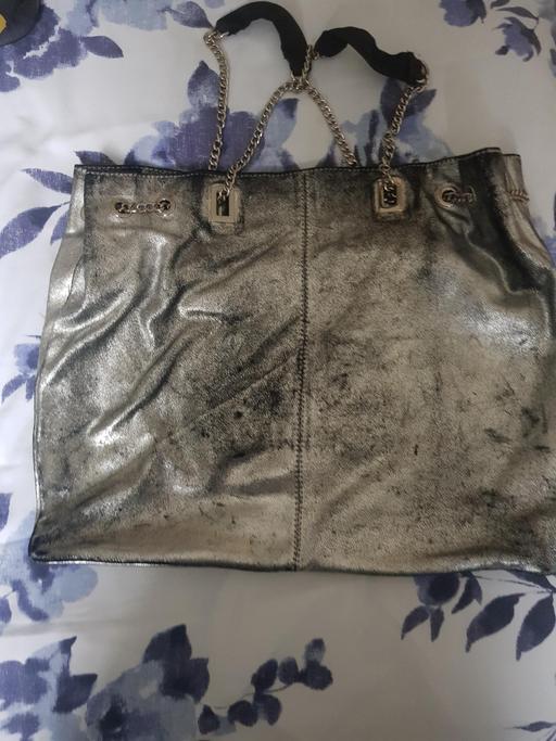 Buy & Sell Bushbury Wolverhampton - Photos for Silver leather bag from River Island