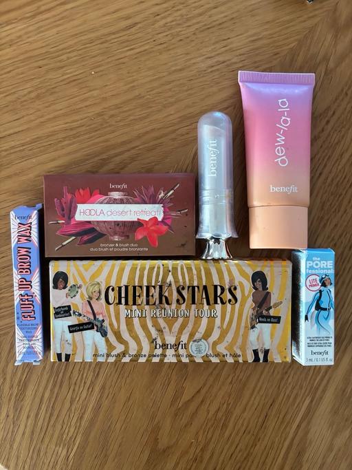Buy & Sell Hook South West London - Photos for Benefit make up