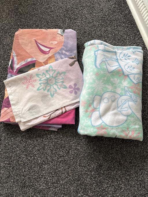 Buy & Sell Cheshunt Broxbourne - Photos for Frozen set