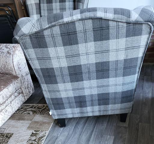 Buy & Sell Rotherhithe South East London - Photos for 2 Winged Armchairs