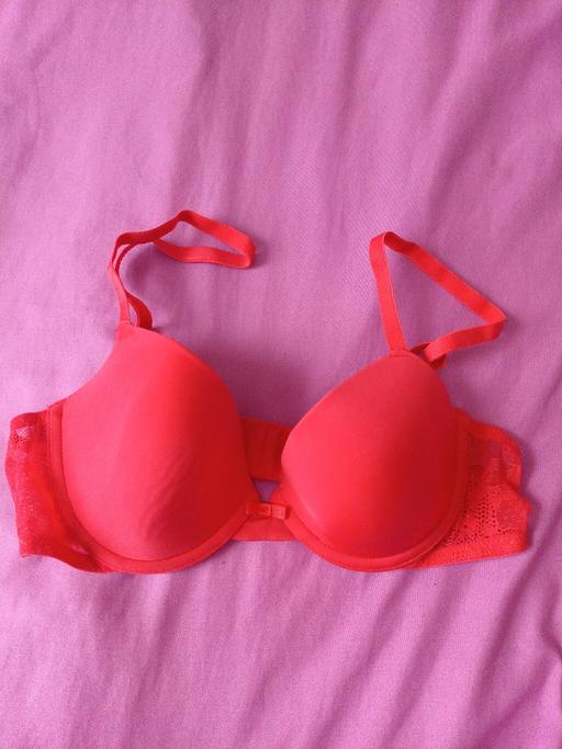 Buy & Sell Folkestone Folkestone and Hythe - Photos for 34a bra tshirt underwired like new